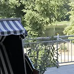 Haus Am Spreebogen Hotel 3*